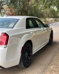 کرایسلەر 300